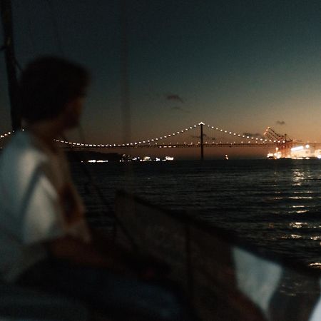 Stay In A Boat - Lisboa Εξωτερικό φωτογραφία