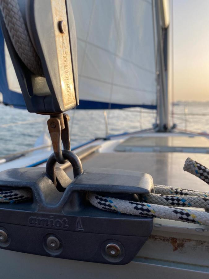 Stay In A Boat - Lisboa Εξωτερικό φωτογραφία