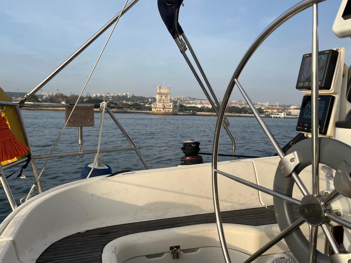 Stay In A Boat - Lisboa Εξωτερικό φωτογραφία