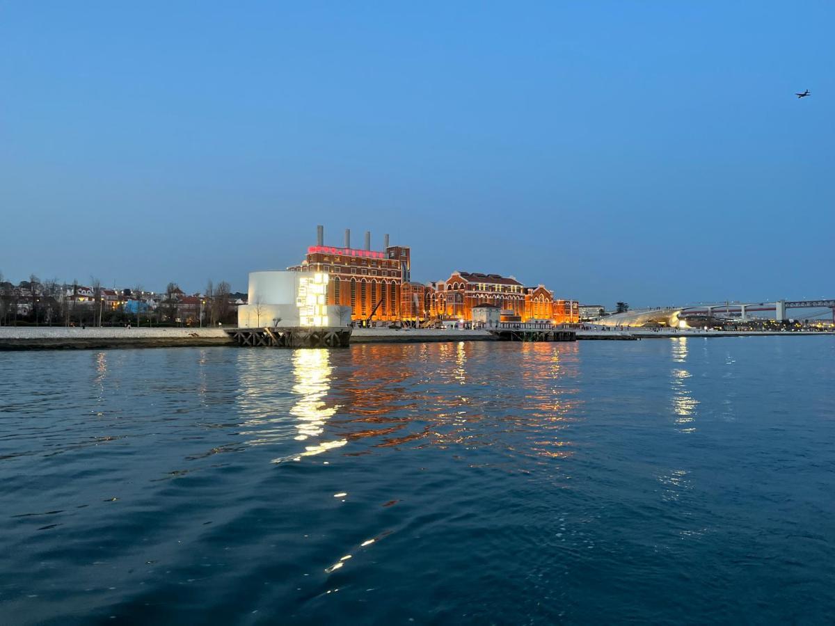 Stay In A Boat - Lisboa Εξωτερικό φωτογραφία