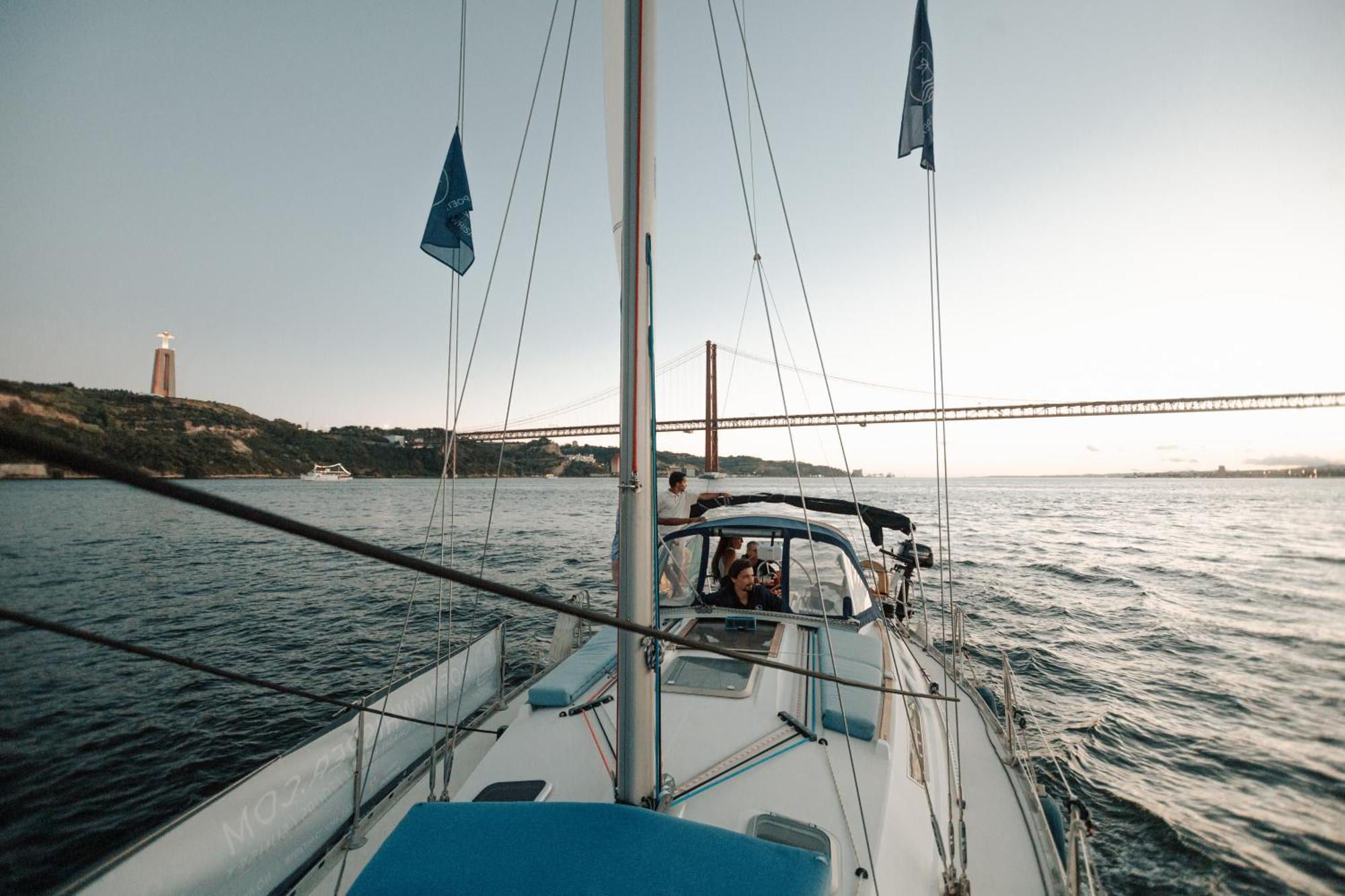 Stay In A Boat - Lisboa Εξωτερικό φωτογραφία